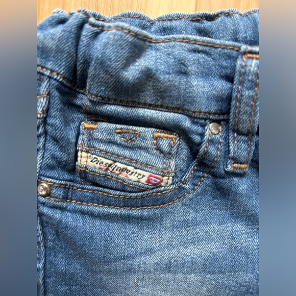 DIESEL JEANS | Diesel kid Livier K Super Slim | Size 4T - Picture 3 of 8